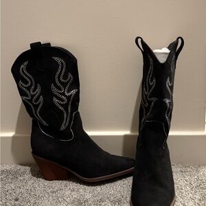 Black Western-Style Women's Boots